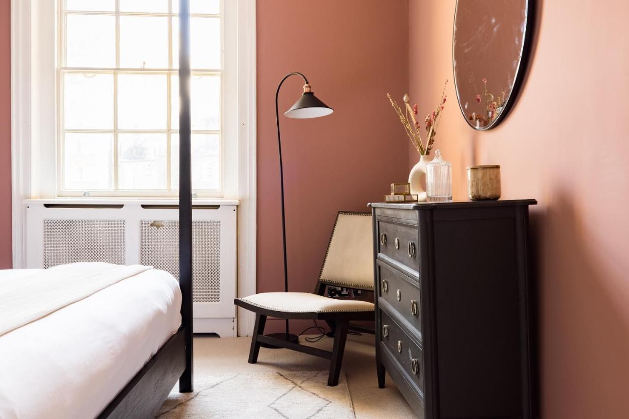 ロンドンThe Sussex Garden Retreat - Elegant 2Bdr Flatアパートメント エクステリア 写真